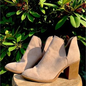 Suede, Cream, Heeled, Ankle Boots! Qupid Brand Worn Once